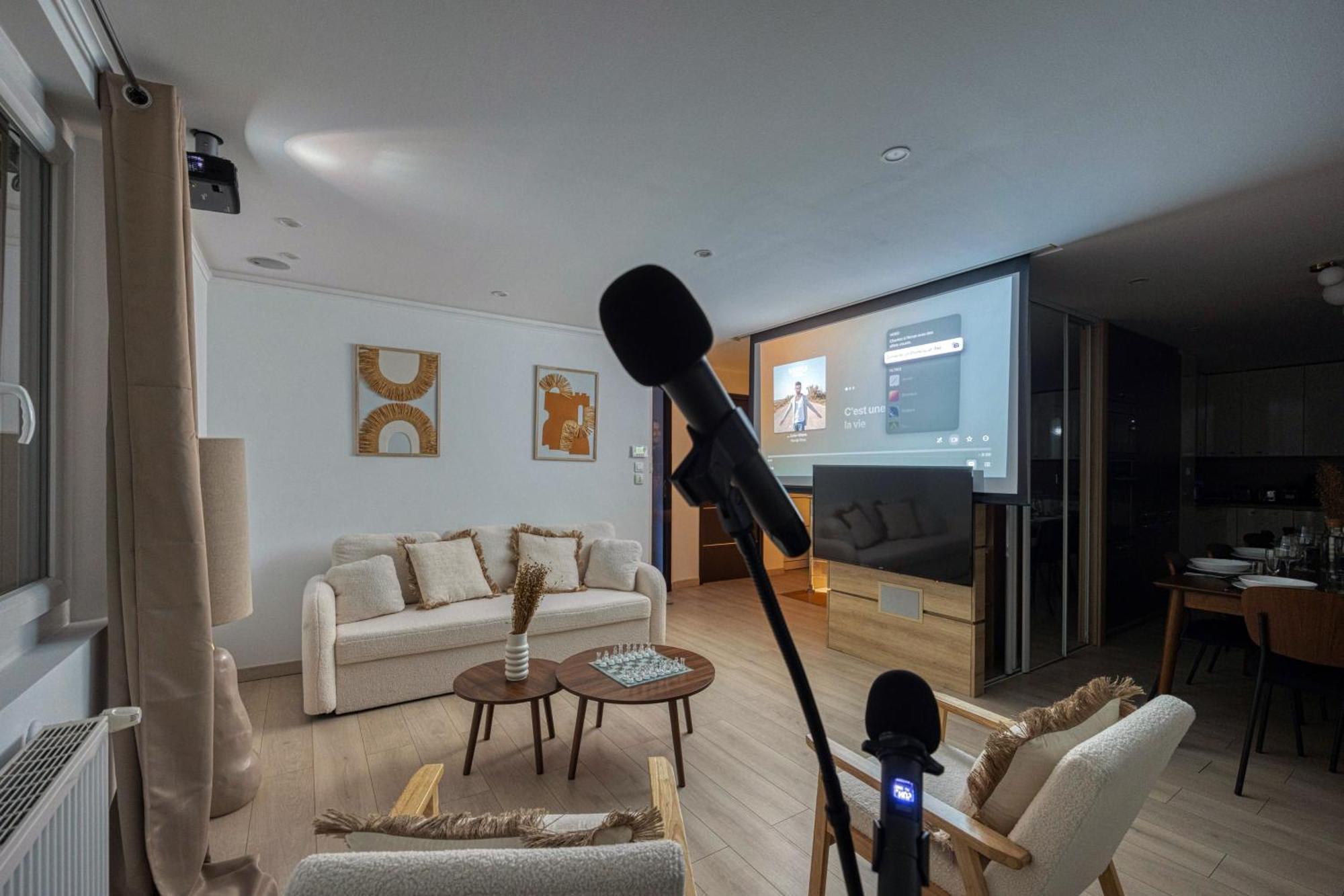 La Villa - Piscine / Karaoke / Jeux Fontaine  Kültér fotó